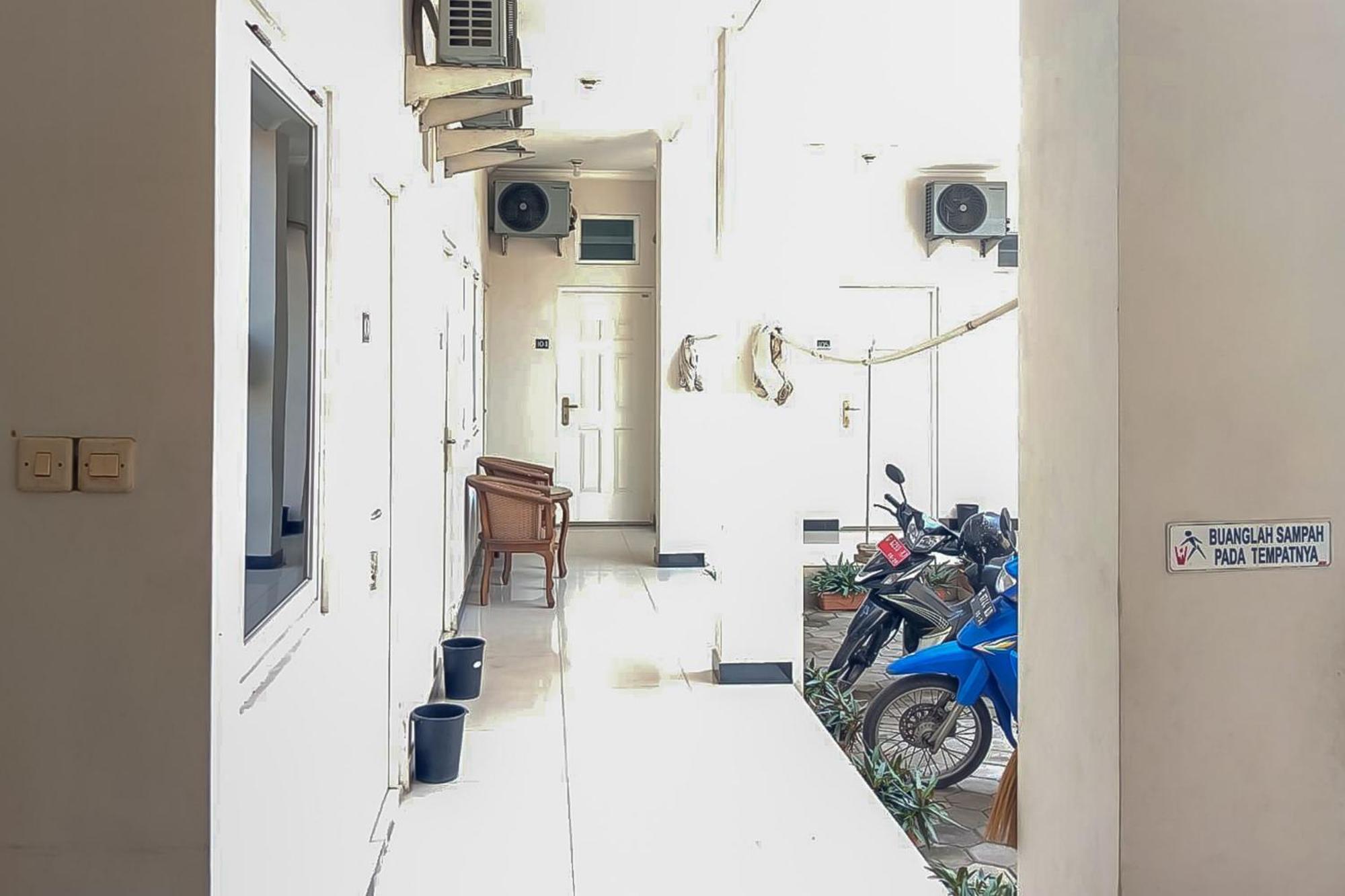 Waringin Guest House Tegal Mitra Reddoorz Luaran gambar